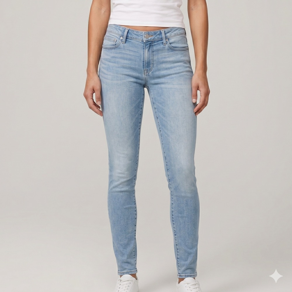 Abercrombie & Fitch Harper Low Rise Super Skinny Jeans Size 12R 31 Light Wash